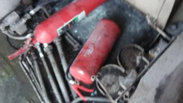 EXCLUSIV // Incendiu în zona Podului Grant la locomotiva unui tren de călători care se întorcea de la Brașov. ISU București: Toți călătorii au fost evacuați