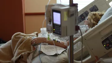Minune fără precedent: O femeie a născut la trei luni după ce a murit. Cum a fost posibil