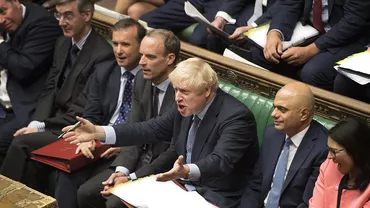 Dublă-înfrângere pentru Boris Johnson în parlament într-o singură zi. Premierul britanic a rămas fără opţiunea unui Brexit fără acord