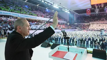 Erdogan ameninţă Europa cu deschiderea granițelor pentru refugiaţii sirieni: 'Fie veţi împărţi această povară, fie va trebui să deschidem porţile'