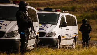 O adolescentă a ameninţat, telefonic, că se sinucide din cauza abuzurilor tatălui ei. Reacţia Poliţiei (VIDEO)