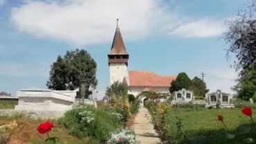 INCENDIU DEVASTATOR. Biserica unitariană din Sânmiclăuș, cuprinsă de FLĂCĂRI. Turla monumentului istoric s-a prăbușit (VIDEO)