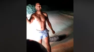 Animăluţ lovit în cap şi ucis cu pietre de către un poliţist (FOTO)