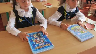 Toate școlile românești din Ucraina vor trece la predarea în limba ucraineană