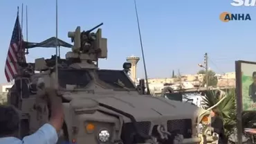 Abandonarea kurzilor în fața invaziei turce a distrus imaginea armatei SUA: Blindatele americane, atacate cu pietre și fructe stricate (VIDEO)