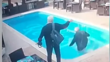 VIRALUL ZILEI! Inspector ANAF, LA APĂ: Reprezentantul FISCULUI a căzut în piscina restaurantului pe care îl controla, în Constanța (VIDEO)