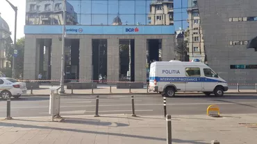 Amenințare cu bombă la sediul unei bănci din Capitală: Angajații au fost evacuați (FOTO, VIDEO)