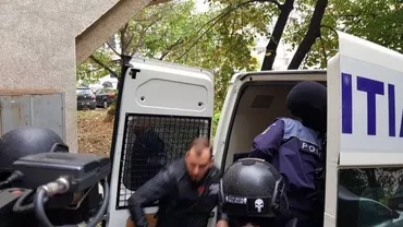 Reglare de conturi între clanurile Corduneanu și Sportivilor. Patru interlopi REȚINUȚI, după ce au INCENDIAT o casă
