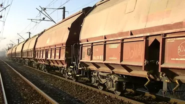 Accident FEROVIAR în Sibiu! Un tren încărcat cu ECHIPAMENT MILITAR implicat (VIDEO)