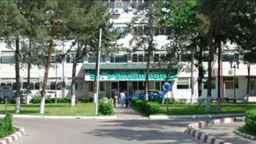 Spitalul Judeţean Focşani, despre vizita electorală a Vioricăi Dăncilă la unitatea medicală: ”Un simplu gest matern, de a lua un copil care plânge în braţe, nu trebuie să umbrească întreaga muncă a unităţii sanitare”