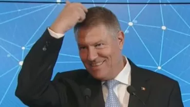 Iohannis a stârnit hohote de râs la conferință. Reacția candidatului PNL, întrebat dacă i se șoptesc răspunsurile în cască (VIDEO)