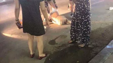 ULUITOR! AMANTĂ BĂTUTĂ ȘI DEZBRĂCATĂ pe stradă, în văzul tuturor! SOȚIA ÎNȘELATĂ a făcut PRĂPĂD! (FOTO)