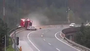 IMAGINI ȘOCANTE. Momentul în care un șofer de TIR își sacrifică viața pentru a salva un alt conducător auto (VIDEO)