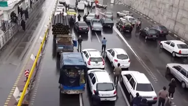 Proteste de amploare în Iran: Zeci de morți, printre care și trei agenți ai forțelor de ordine (VIDEO)