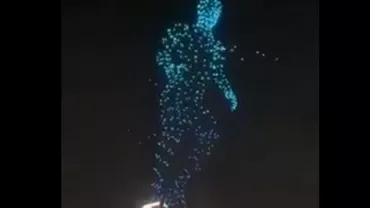 Animaţie unică, înaltă cât o clădire, concepută cu o armată de drone sincronizate (VIDEO)