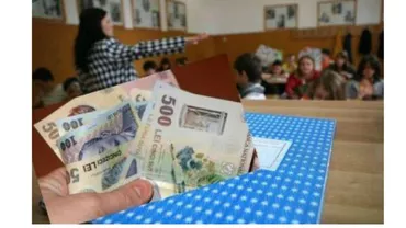 Directorul liceului 'Traian' din Constanța, unde elevii au reclamat că se strânge FONDUL ȘCOLII, a fost DEMIS