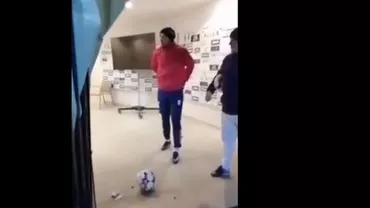 Constantin Budescu face senzație: A reușit să marcheze un gol de la vestiare după ce a pus pariu cu magazionerul de la Astra Giurgiu (VIDEO)