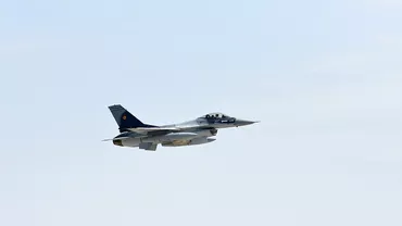 Este oficial. România va mai cumpăra 5 avioane de vânătoare F-16, după ce președintele Iohannis a promulgat legea