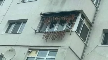 VIRALUL ZILEI! Balcon ''ÎMPODOBIT'' cu CÂRNAȚI și SLĂNINĂ! UNDE au fost surprinse IMAGINILE HALUCINANTE (FOTO)