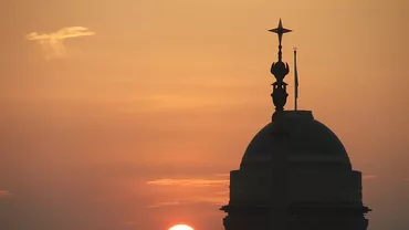 India, lovită de un val puternic de frig: New Delhi s-a confruntat, luni, cu cea mai scăzută temperatură de peste un secol