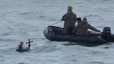 Constanţa: Un bărbat a furat de la o tânără Crucea de Bobotează (VIDEO)