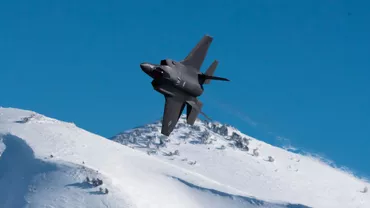Deși a flirtat cu Su-35 al Rusiei, Turcia e cu gândul tot la F-35 al SUA: „Niciun luptător din lume nu poate să-l înlocuiască”