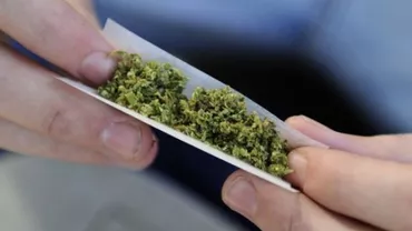 Incident şocant în Botoşani: Fete de 13 ani, la spital după ce au consumat etnobotanice. Cum le-au găsit medicii (VIDEO)