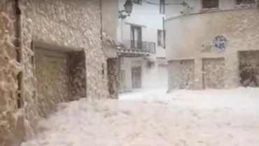 METEOROLOGII AVERTIZEAZĂ! Un alt val de ninsori va pune STĂPÂNIRE pe România