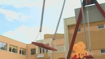 Caz cutremurător în Fagăraş: Fetiță găsită moartă la locul de joacă (VIDEO)