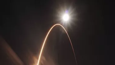 Sonda spațială Solar Orbiter, lansată într-o ambițioasă misiune de explorare a Soarelui (VIDEO)