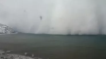 VIRALUL ZILEI! O furtună de zăpadă a traversat Marea Neagră! E înfricoșător (VIDEO)