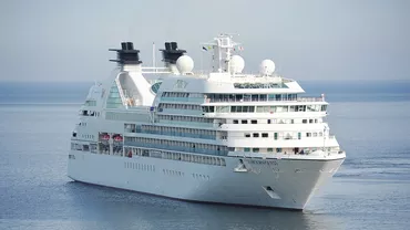 Șapte din cei nouă cetățeni români rămași pe nava Diamond Princess, transferați într-o facilitate specială: Cei doi români din Japonia cu coronavirus sunt într-o stare bună