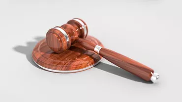 Un bărbat din Harghita s-a ales cu dosar penal și cu o amendă de 20.000 lei după ce nu a respectat izolarea la domiciliu