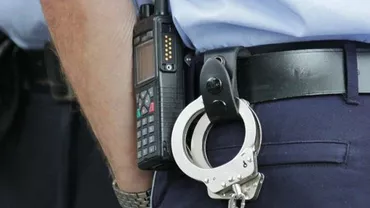 Un român și-a ucis soția cu 18 lovituri de cuțit după ce a aflat că ea avea un amant. „Mi-a spus că sunt un pitic urât cu care s-a căsătorit doar din milă”
