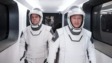 Cine sunt cei doi astronauți care vor zbura spre Stația Spațială Internațională în capsula Dragon de la SpaceX