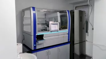 COVID-19. Aparatul de testare Real Time PCR al Spitalului de Urgență Focşani stă nefolosit pentru că nu are autorizaţie sanitară de funcţionare