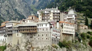 Muntele Athos: Călugării au rămas fără rezerve de alimente și medicamente din cauza epidemiei de Covid-19