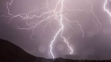 Prognoza meteo, azi, 09 iunie 2020. Ploi torențiale însoțite de descărcări electrice în aceste zone ale țării