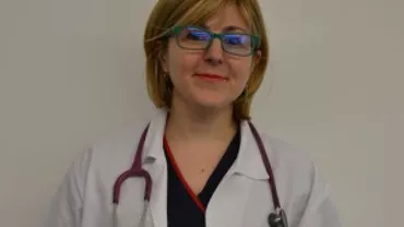 Premieră în România: Șefa secției Boli infecțioase a Spitalului de Urgență Suceava, confirmată a doua oară cu COVID-19. Medicul s-ar confrunta cu o formă mai severă de boală