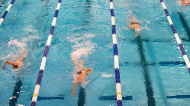 S-au deschis piscinele în aer liber din București. Regulile pe care trebuie să le respecți pentru a evita infectarea cu noul coronavirus