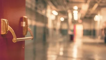 Spitalul Victor Babeș din Capitală e plin și primește zilnic grupuri de zeci de persoane cu COVID-19: „Nici la început nu a fost așa” / Presiune mare și pe Institutul Matei Balș