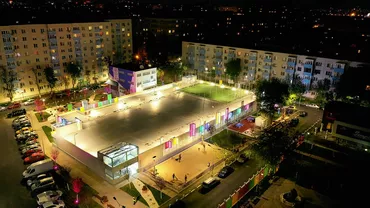 Parcare publică supraetajată, cu teren de sport pe acoperiș, inaugurată în Sectorul 4. Edilul Daniel Băluță: 'Acest proiect va fi replicat în toate cvartalele de blocuri' (FOTO)