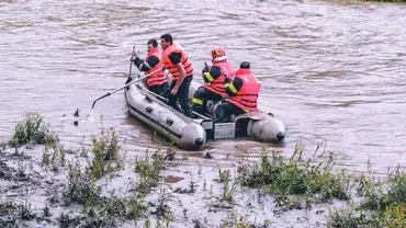 Încă o fetița s-a înecat în Crișul Repede. Salvatorii au căutat-o ore în șir (VIDEO)