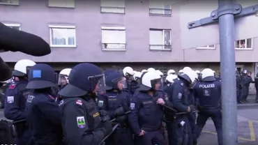 Lupte de stradă în capitala Austriei: Ciocniri violente între kurzi și turci, la Viena. Una din cele mai afectate zone, un cartier unde trăiesc mulți români (VIDEO)
