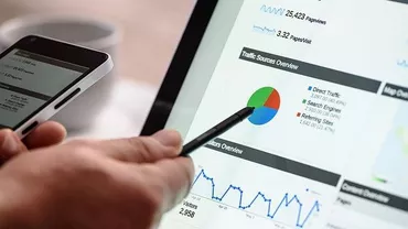 Ce au căutat românii pe internet în pandemie: „Hârtia igienică”, pe primul loc în top / Mutaţiile suferite de reţeaua www