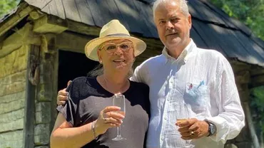 Adrian şi Dana Năstase împlinesc 35 de ani de la căsătorie: Unde îşi petrec aniversarea fostul premier şi soţia sa