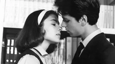 Cine trebuia să interpreteze piesa „Ani de Liceu”. Versurile au fost considerate scandaloase (VIDEO)