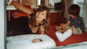 Cum arată fetița Danei Rogoz cu Radu Dragomir. Poza postată de actriță pe Facebook (FOTO)