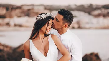 Flick, Domnul Rimă, s-a însurat cu aleasa inimii lui. Ceremonie de vis pe o plajă din Creta (GALERIE FOTO)