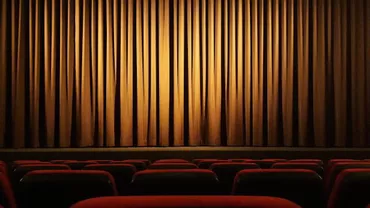 Pandemie coronavirus. Ce reguli trebuie să respectăm la teatru și cinema, din 1 septembrie